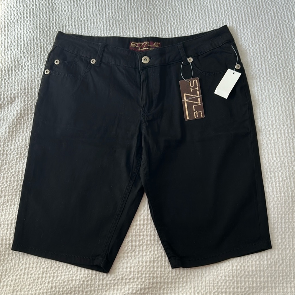 Dots Sizzle Black Denim Shorts Size 7 Button Zipper Pockets